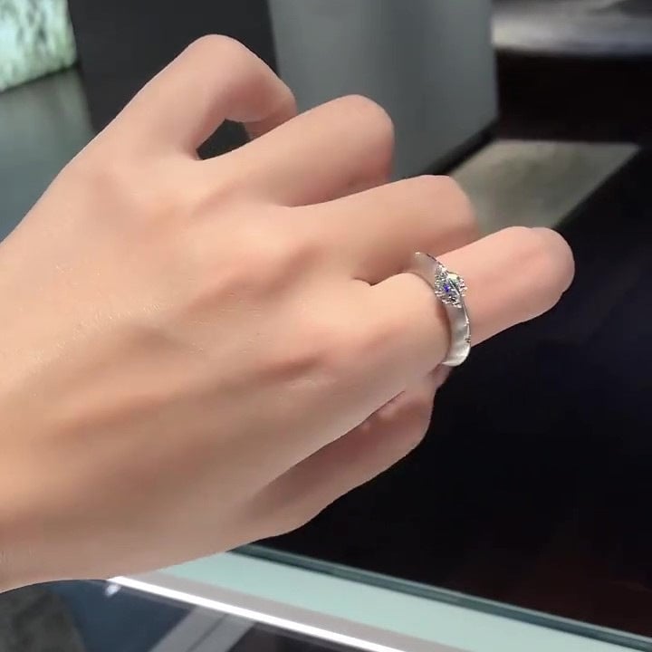 ✨Αγοράστε 1 και πάρτε 1 δωρεάν 💎Δαχτυλίδι με διαμάντι Universe Star από ασήμι 925 και περιστρεφόμενο σχήμα